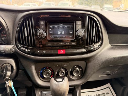 Used 2017 RAM ProMaster City Tradesman SLT w/ Rear Back-up Camera Group FWD image 23