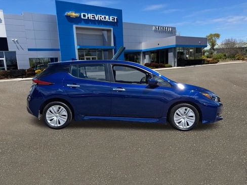 Used 2025 Nissan Leaf S FWD image 27