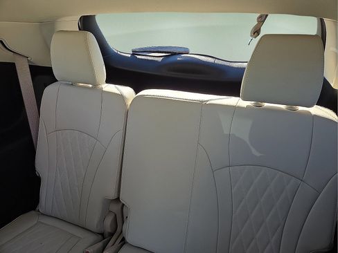 Used 2024 Buick Enclave Avenir w/ Avenir Technology Package image 11