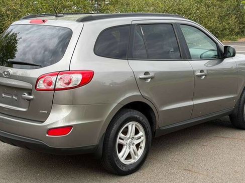 Used 2012 Hyundai Santa Fe GLS AWD/4WD image 7