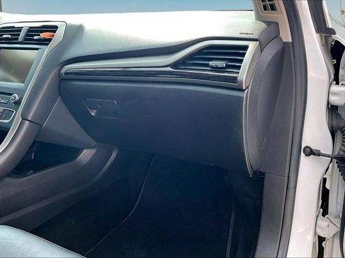 Used 2016 Ford Fusion SE w/ Equipment Group 202A FWD image 17