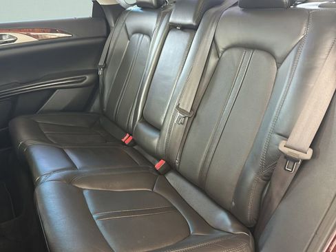 Used 2013 Lincoln MKZ FWD image 29