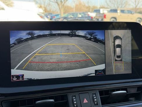 Used 2022 Lexus ES 350 Ultra Luxury w/ Accessory Package 2 image 18