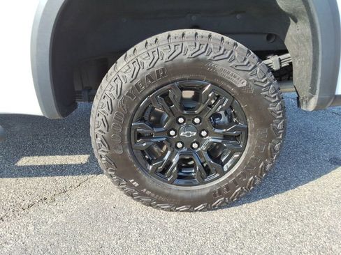 Certified 2024 Chevrolet Silverado 1500 ZR2 w/ Technology Package image 14