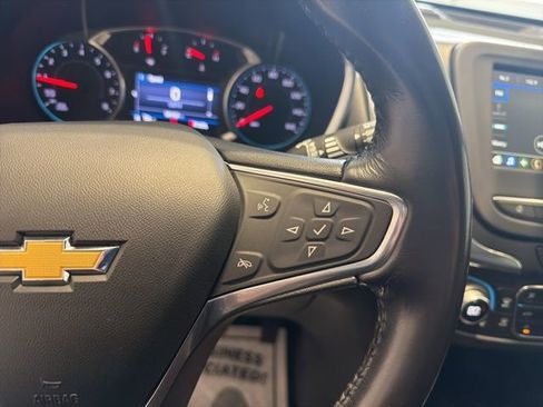 Certified 2019 Chevrolet Equinox LT w/ Driver Convenience Package image 26