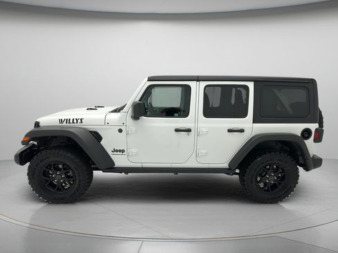 Used 2025 Jeep Wrangler Unlimited Sport AWD/4WD image 8