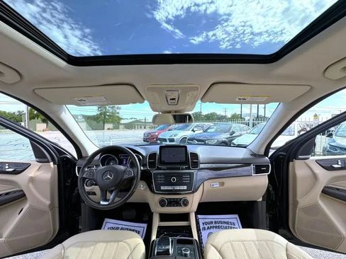 Used 2018 Mercedes-Benz GLE 350 w/ Premium 2 Package image 18