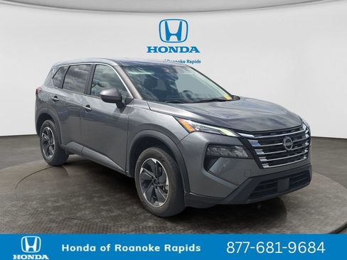 Used 2024 Nissan Rogue SV FWD image 7