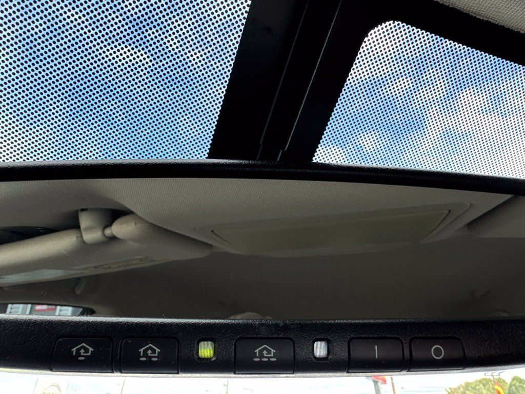 Used 2019 Nissan Pathfinder SV w/ SV All Weather Package FWD image 18