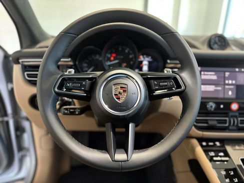 New 2026 Porsche Macan image 27