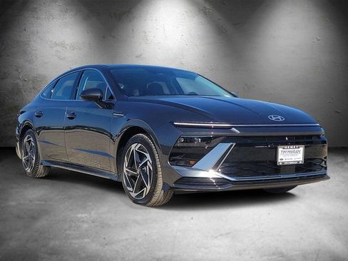 New 2026 Hyundai Sonata SEL image 2