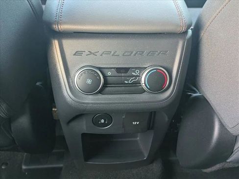 Used 2025 Ford Explorer Active image 15