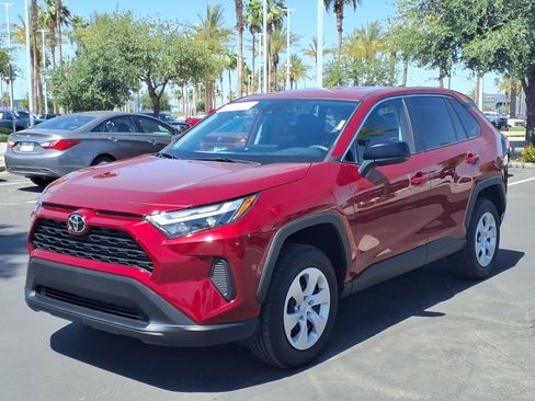 Certified 2025 Toyota RAV4 LE FWD image 9