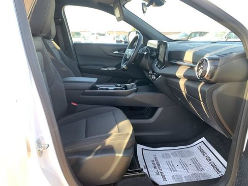 Certified 2026 Chevrolet Equinox LT FWD image 26
