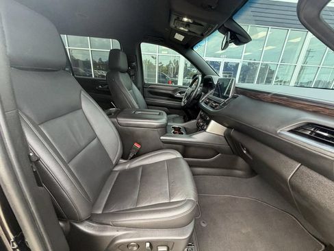 Used 2022 Chevrolet Suburban Z71 AWD/4WD image 13