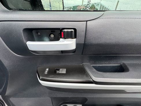 Used 2018 Toyota Tundra SR5 image 23