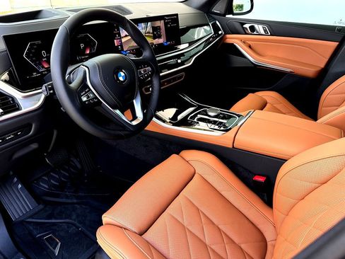 New 2026 BMW X5 xDrive40i w/ Premium Package image 12