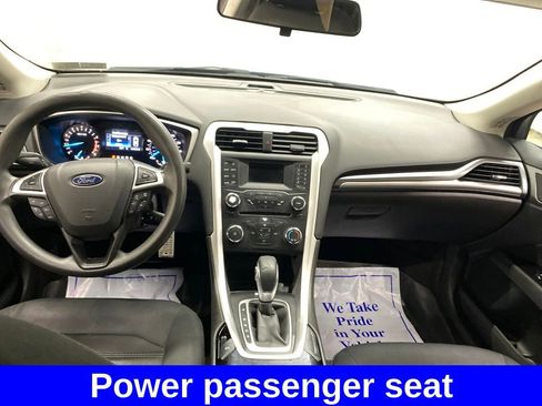 Used 2015 Ford Fusion SE image 12