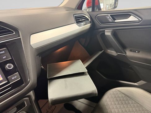 Used 2018 Volkswagen Tiguan S FWD image 33