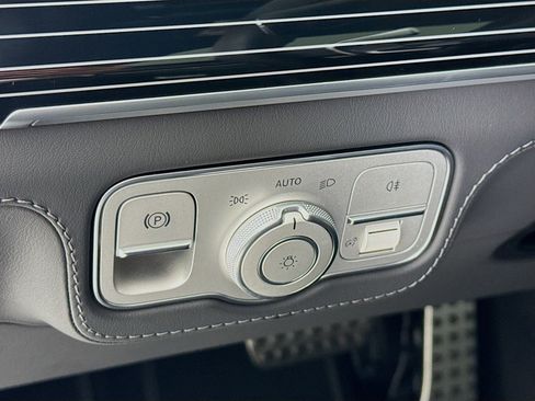 New 2026 Mercedes-Benz GLE 63 AMG S image 11