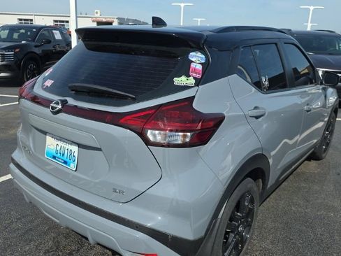Used 2023 Nissan Kicks SR FWD image 3