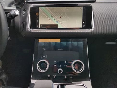 Used 2021 Land Rover Range Rover Velar S image 16