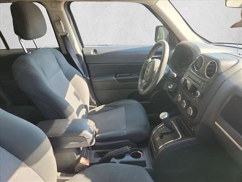 Used 2011 Jeep Patriot Sport w/ PWR Value Group FWD image 7