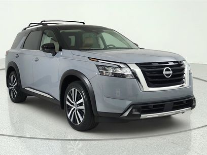 Used 2024 Nissan Pathfinder Platinum