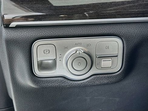 Certified 2021 Mercedes-Benz GLS 450 4MATIC image 10