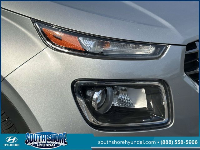 Certified 2024 Hyundai Venue SEL FWD image 10