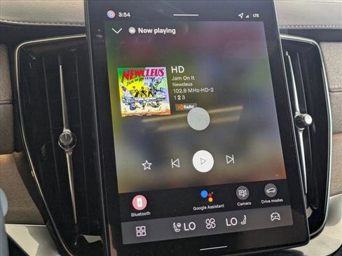 New 2026 Volvo XC90 B6 Plus w/ Protection Package image 13