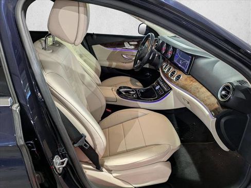 Used 2018 Mercedes-Benz E 300 image 27