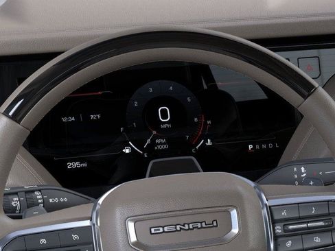 Used 2026 GMC Yukon Denali w/ Denali Reserve Package AWD/4WD image 18