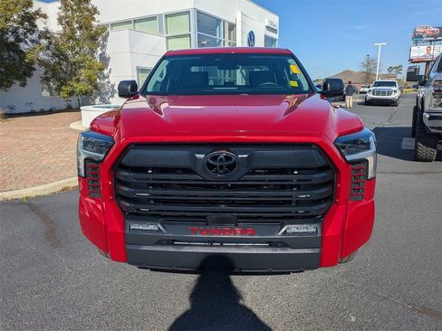 Used 2023 Toyota Tundra SR5 w/ SR5 Convenience Package image 10