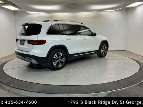 Certified 2026 Mercedes-Benz GLB 250 4MATIC image 5