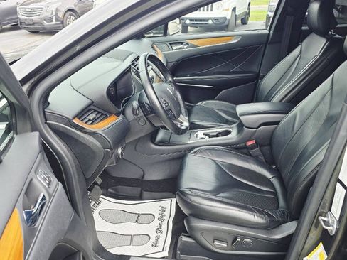 Used 2019 Lincoln MKC Select w/ MKC Climate Package AWD/4WD image 14