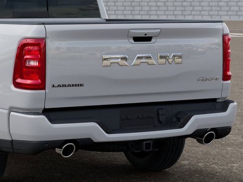 New 2026 RAM 1500 Laramie AWD/4WD image 13