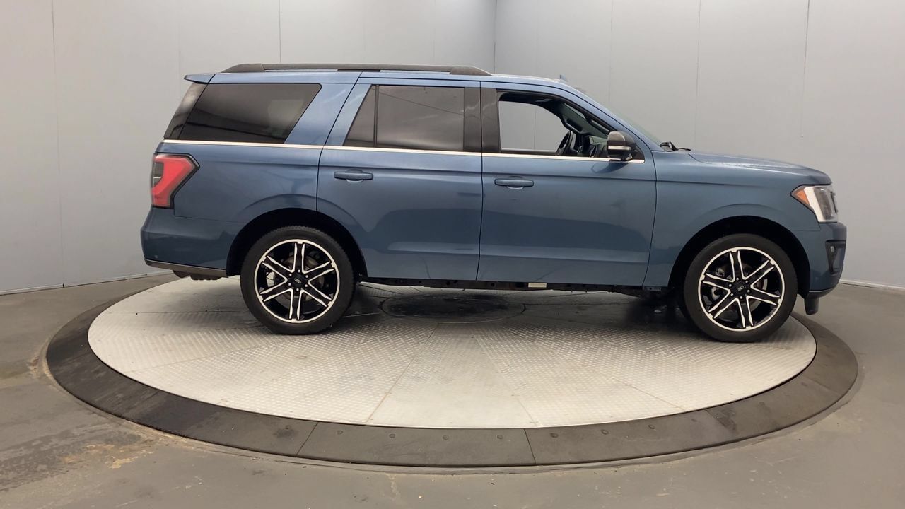Used 2020 Ford Expedition Limited w/ Equipment Group 303A AWD/4WD image 6
