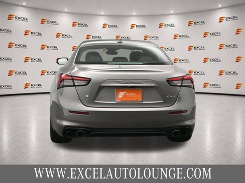 Used 2021 Maserati Ghibli S RWD image 4