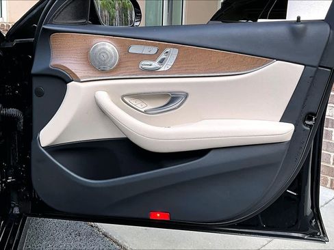 Used 2023 Mercedes-Benz E 350 E 350 image 22