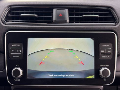 Used 2025 Nissan Leaf S image 23