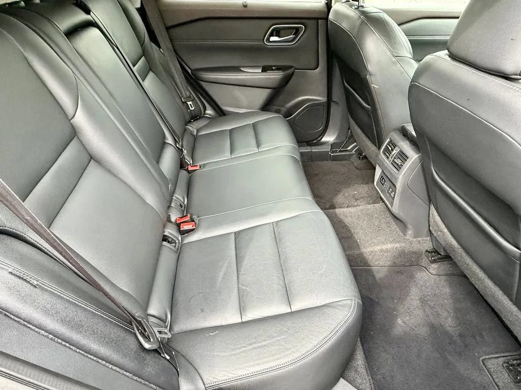 Used 2021 Nissan Rogue SL AWD/4WD image 15