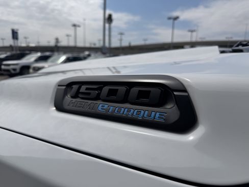 Used 2023 RAM 1500 Big Horn AWD/4WD image 16