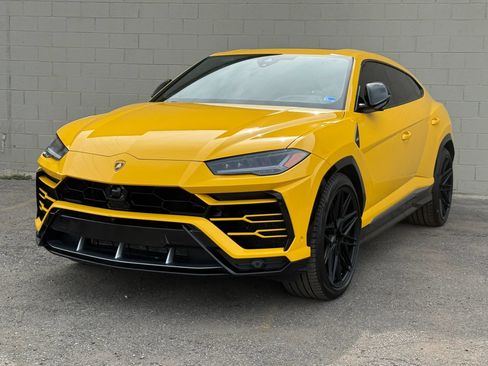 Used 2019 Lamborghini Urus AWD/4WD image 1
