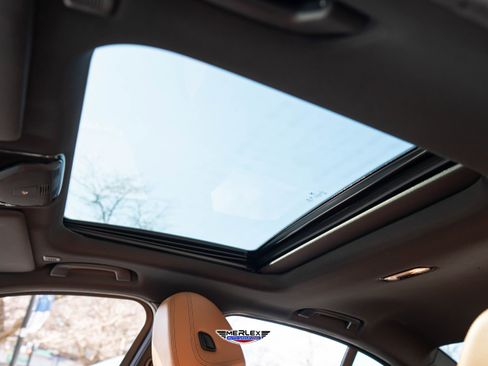 Used 2022 BMW 330e xDrive w/ M Sport Package image 40