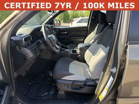 Used 2025 Toyota Tacoma TRD Off-Road AWD/4WD image 13