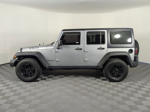 Used 2015 Jeep Wrangler Unlimited Willys image 8