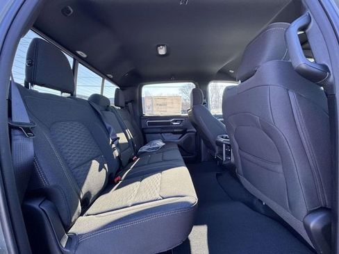 New 2026 RAM 1500 4x4 Crew Cab image 18