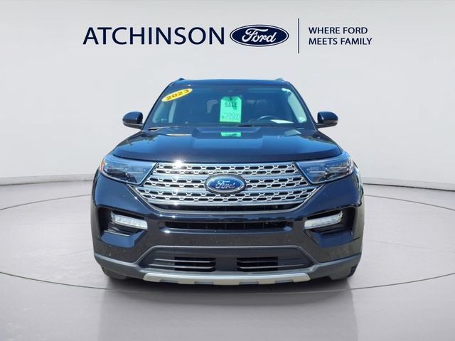 Certified 2023 Ford Explorer Limited w/ Limited Technology Package AWD/4WD image 2