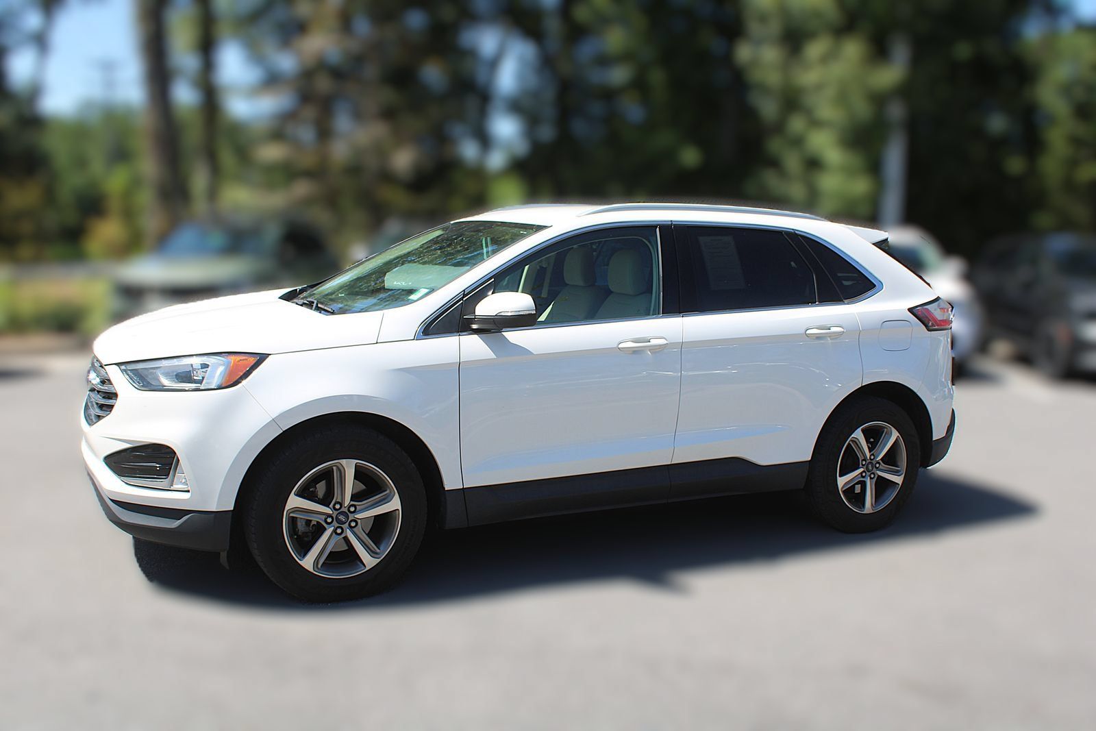Used 2020 Ford Edge SEL w/ Convenience Package FWD image 4